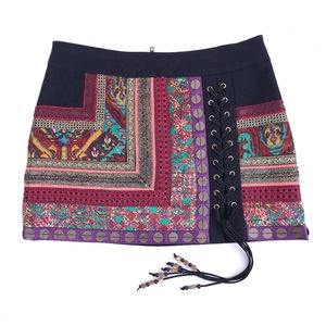 Nanette Lepore Lakshimi Beaded Silk Blend Printed Patch Mini Skirt Size 8